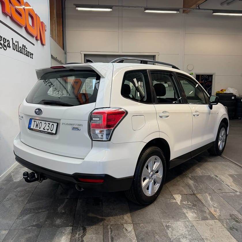 Bild 4 av Subaru Forester 2.0 4WD Lineartronic Starlink Bluetooth 147hk