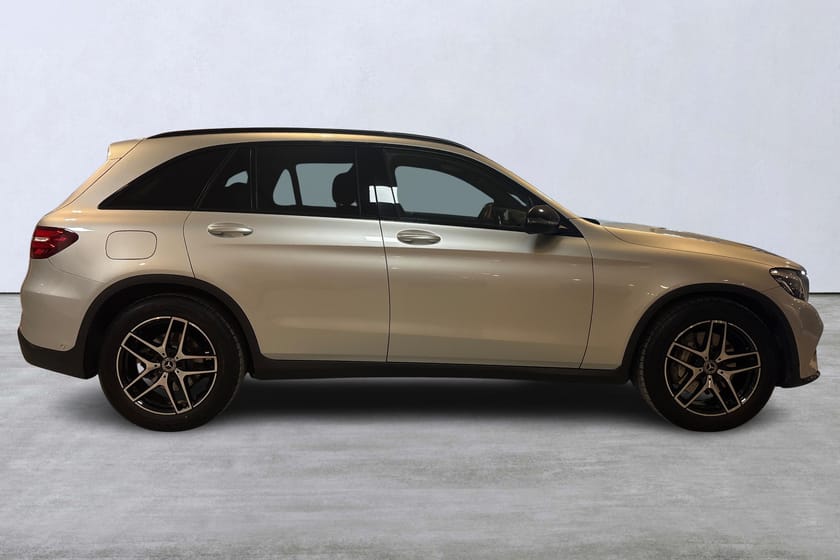Bild 3 av Mercedes-Benz GLC 220 d 4MATIC 220d AMG-Line