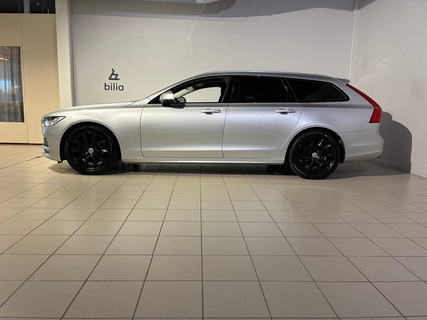 Bild 3 av Volvo V90 D4 AWD Momentum Advanced SE II | Drag | Tonade Rutor |