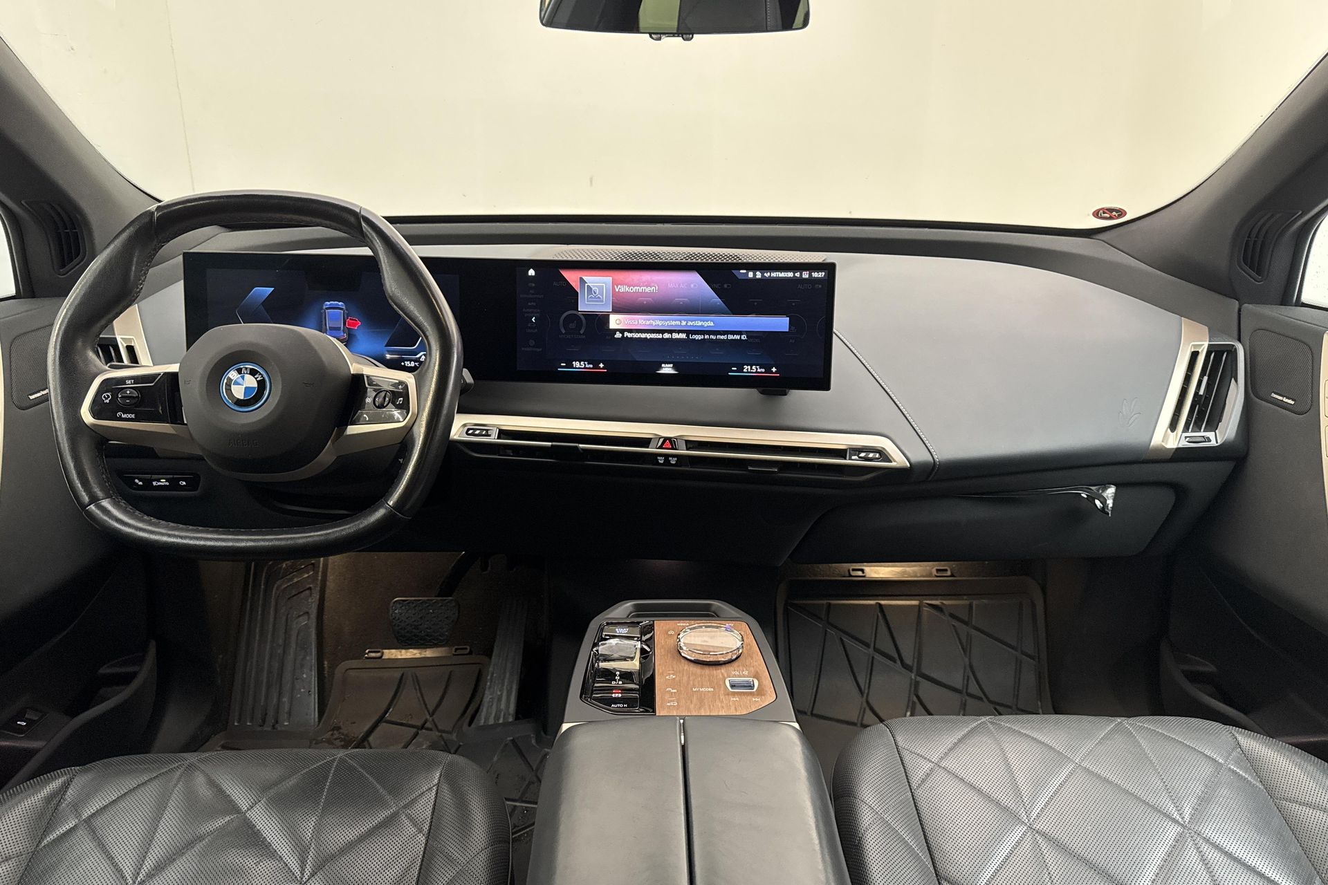 BMW iX xDrive50 2022, bild 7/10
