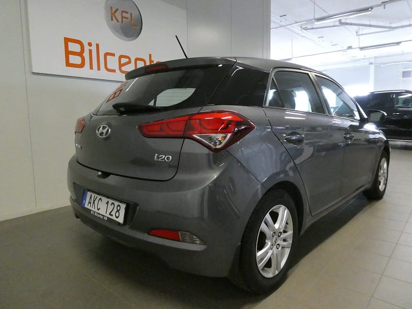 Bild 5 av Hyundai i20 1.2 Rattvärme-Vinterdäck *5970 mil*