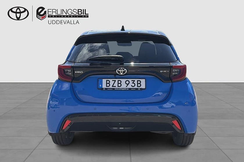 Bild 5 av Toyota Yaris Hybrid 130 1.5 ELHYBRID 130HK PREMIERE EDITION BITONE JBL V-HJUL