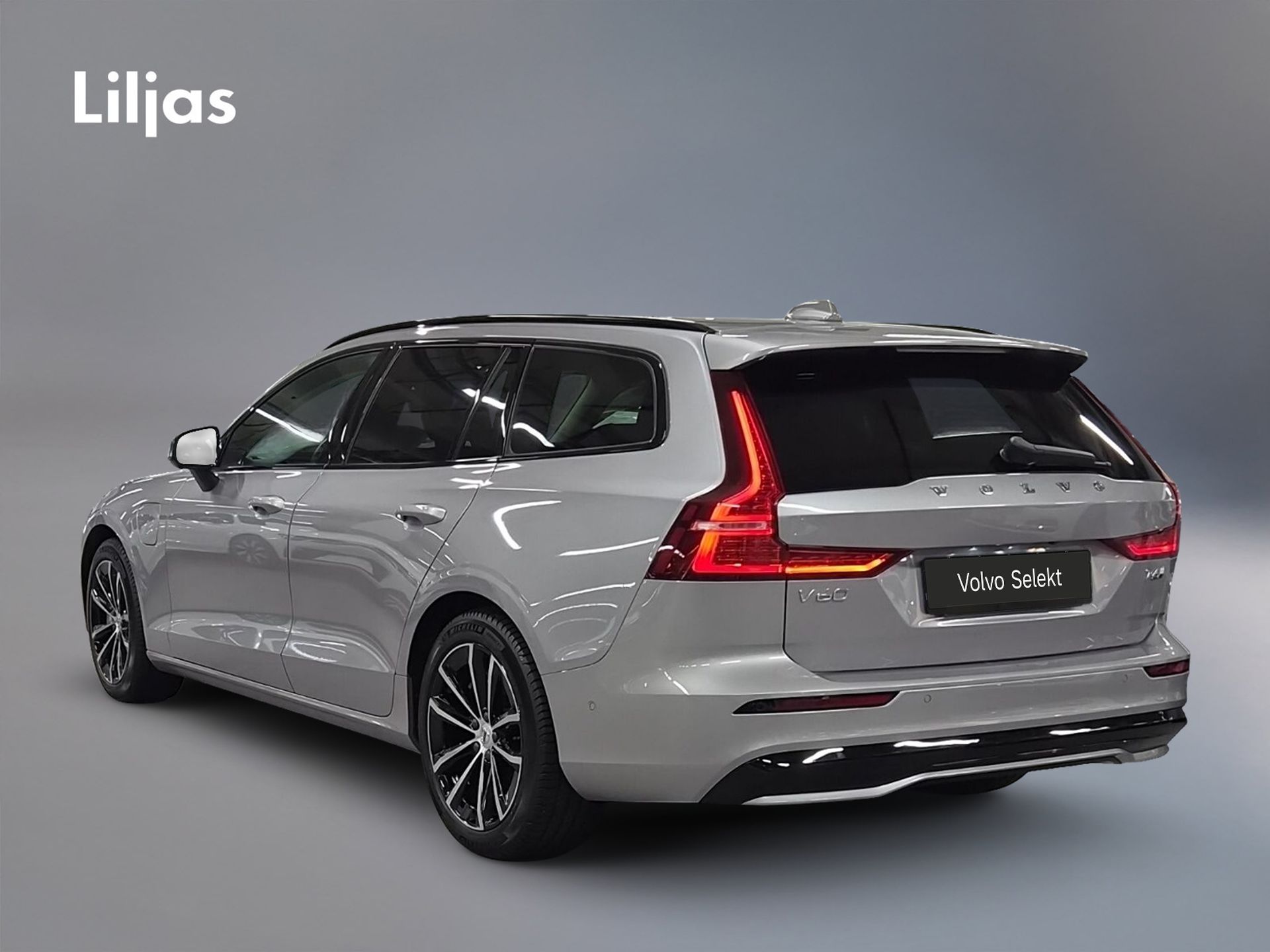 Volvo V60 T6 Plus Dark Nordic Edition 2026, bild 4/10