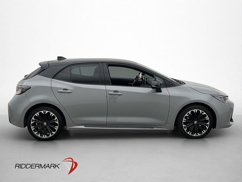 Bild 4 av Toyota Corolla Hybrid 184hk GR Sport Kamera Rattvärme