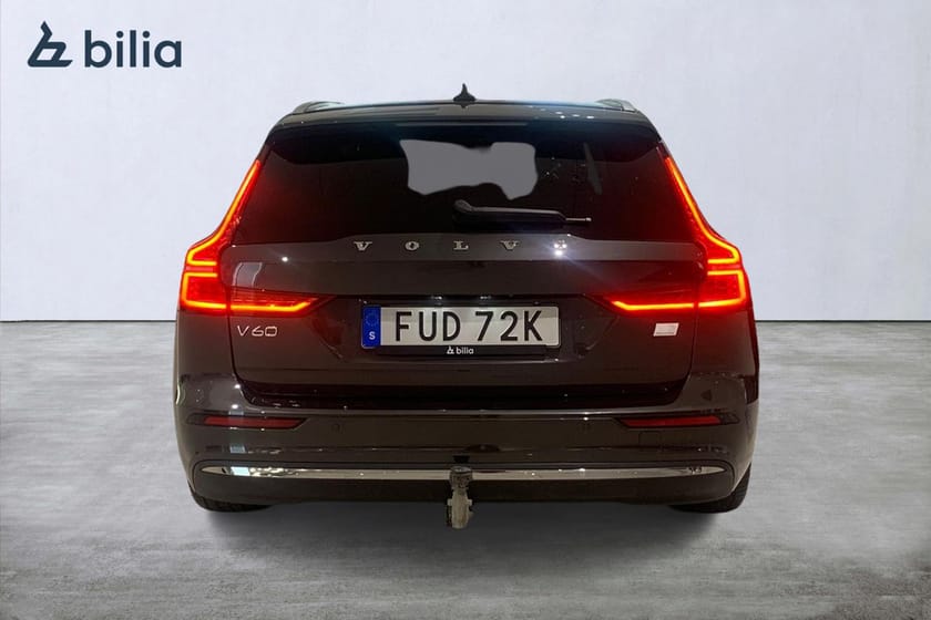 Bild 3 av Volvo V60 Recharge T6 Core Edition | Drag | H&K | 19''