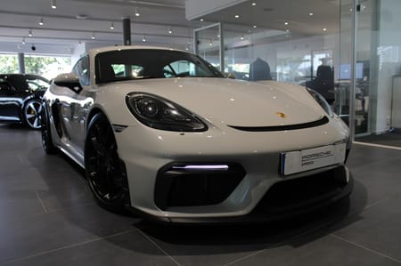 Porsche 718 Cayman GT4