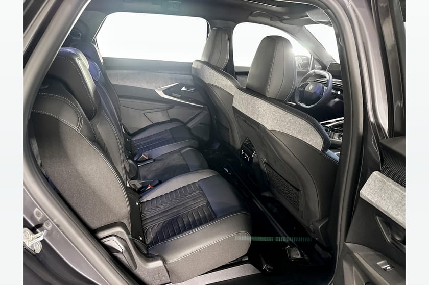 Bilde 4 av Peugeot E-5008 Dual Motor GT Exclusive 4x4/Ledbar/ceramic/Innbytte