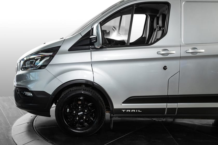 Bilde 4 av Ford Transit Custom 300 L1 Trail 2,0 Ecoblue | Krok | Topphengslett bakluke |