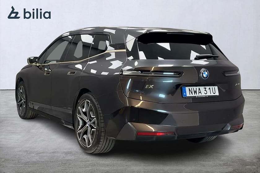 Bild 5 av BMW iX xDrive50 xDrive50/360°/Laser/Pano/B&W/Soft-Close/Drag