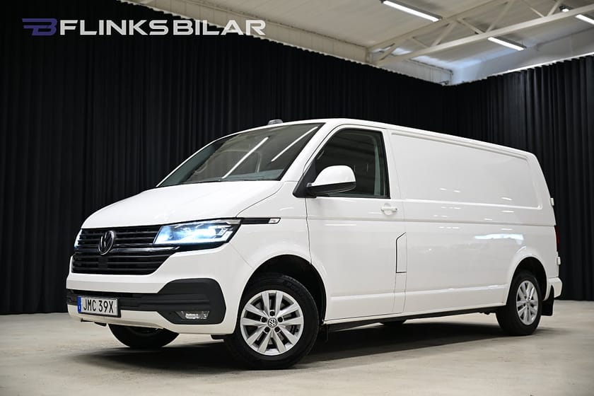 Bild 1 av Volkswagen Transporter DSG 150HK L2|Nedlackad|LED|Drag|Värmare|Backkamera|Moms