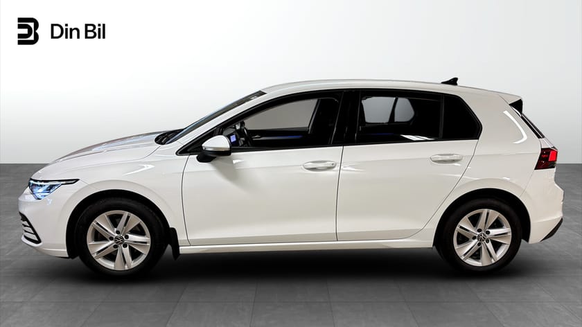 Bild 2 av Volkswagen Golf 1.5 eTSI 150 DSG/NAV/Rattvärme/sensorer/lane assis