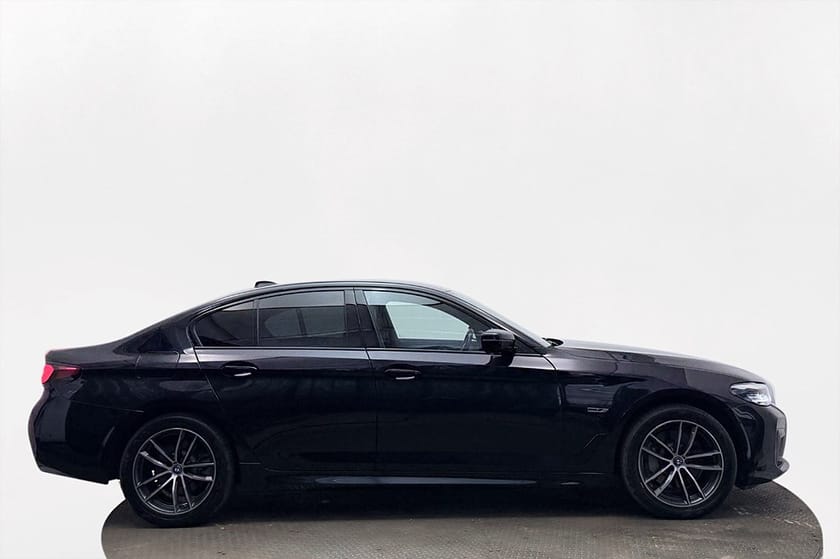 Bild 5 av BMW 530e xDrive Sedan M Sport Drag Läder Navi Kamera 292hk