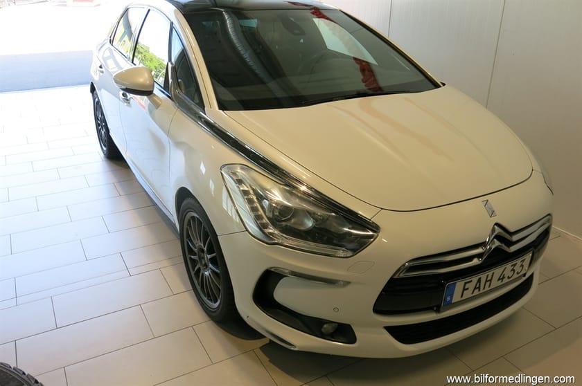 Bild 4 av Citroën DS5 2.0 180hk BlueHDi Drag Aut. Navi Panorama