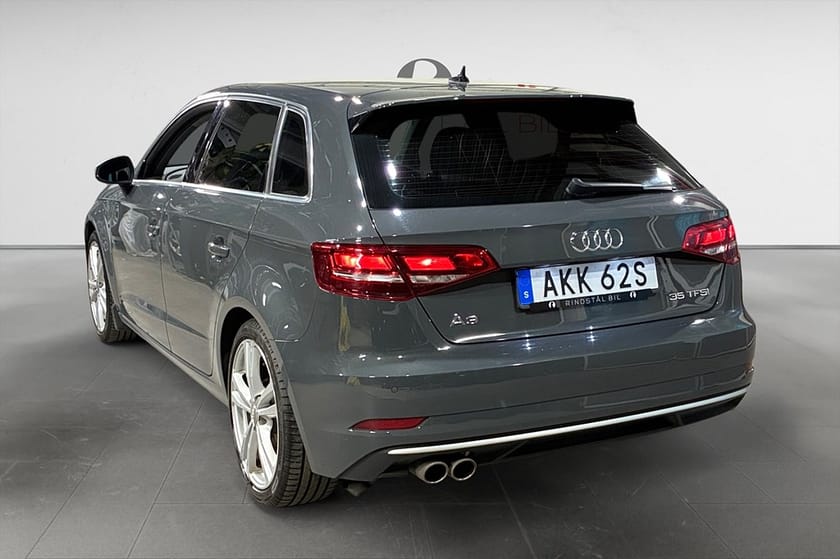 Bild 5 av Audi A3 Sportback 35 TFSI 150 HK PROLINE PDC NYSERV 8400MIL 18"