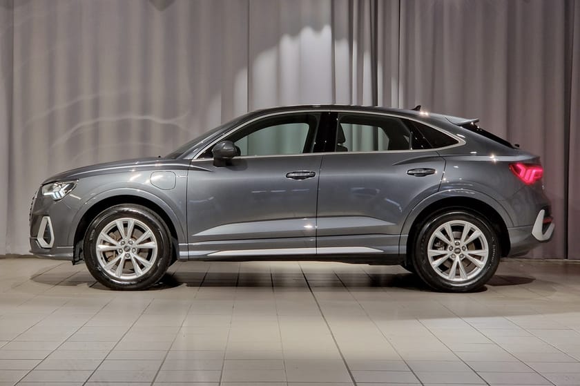 Bild 2 av Audi Q3 Sportback 45 TFSI e SB 1.4 eHybrid  S line | Drag | Matrix | P-kilmat