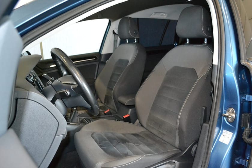 Bild 5 av Volkswagen Golf Sportscombi 2,0TDi 150hk 4M Manuell Drag Navi Värmare