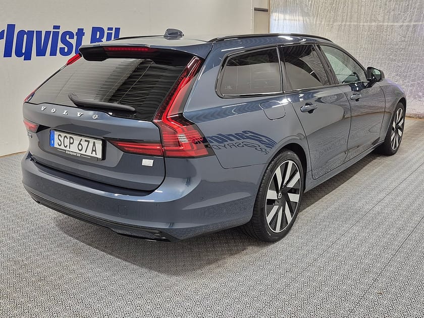 Bild 4 av Volvo V90 T6 Recharge Plus Dark plug in AWD 350HK 4x4 Läder 360