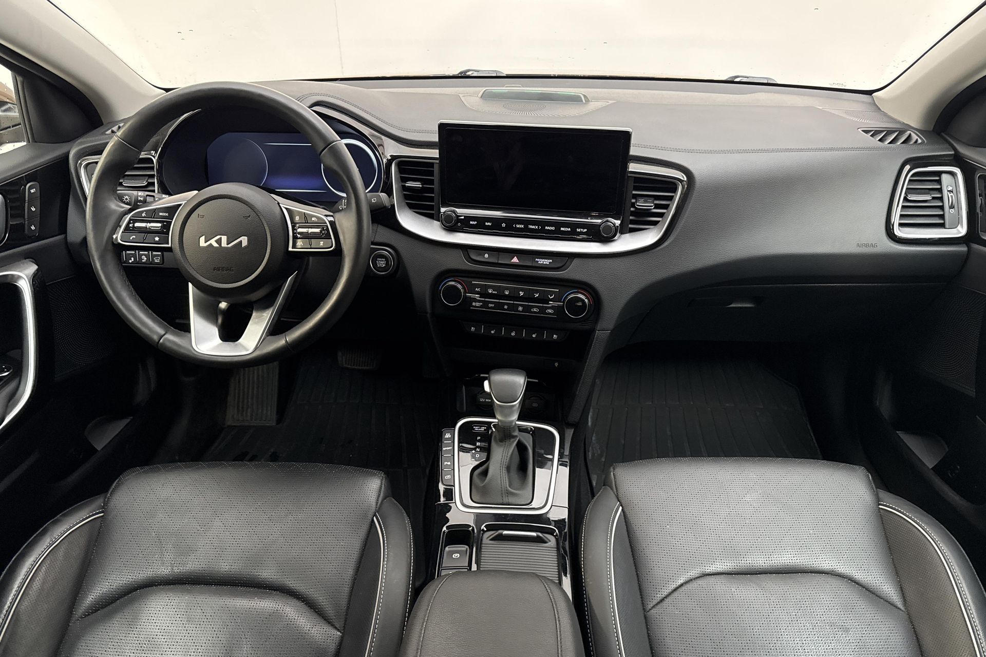 Kia Ceed Sportswagon Plug-in Hybrid 2022, bild 7/10