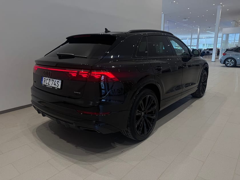 Bild 3 av Audi Q8 60 TFSI e quattro