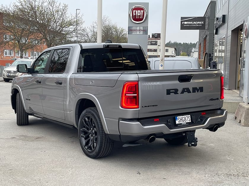 Bild 2 av RAM 1500 RHO Dodge Limited Night Rambox 540hk HO 5 450:-/mån