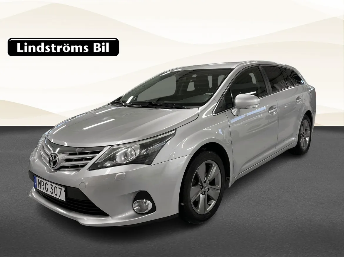 Toyota Avensis 2015