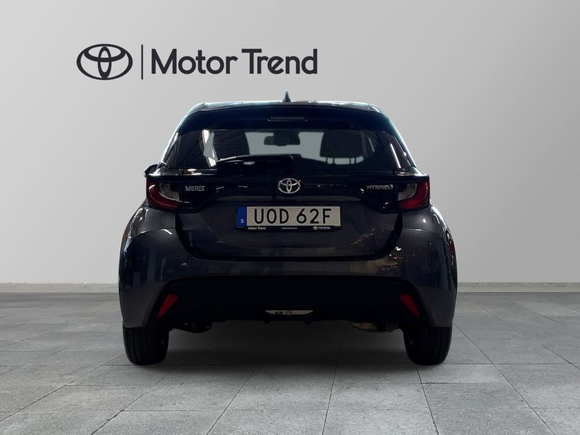 Bild 4 av Toyota Yaris Hybrid 1.5 Active Komfortpaket Vinterhjul