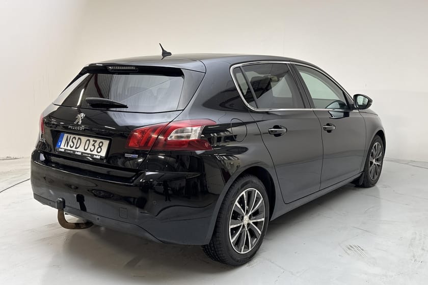 Bild 3 av Peugeot 308 BlueHDi 5dr (120hk) Allure Drag Panorama