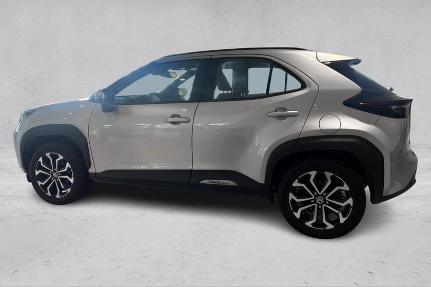 Bilde 2 av Toyota Yaris Cross Hybrid AWD-i