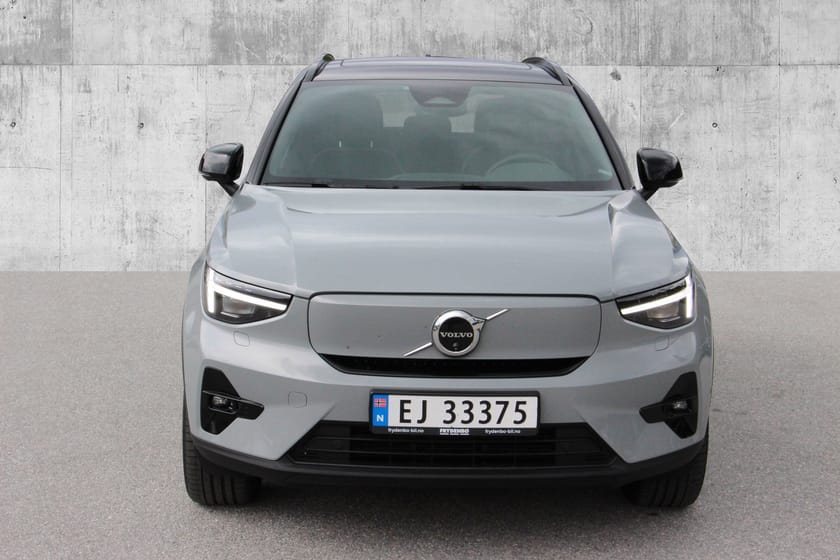Bilde 2 av Volvo EX40 Twin Motor Performance Ultra KROK|PANO|PIXEL|H&K|360|TONEDE