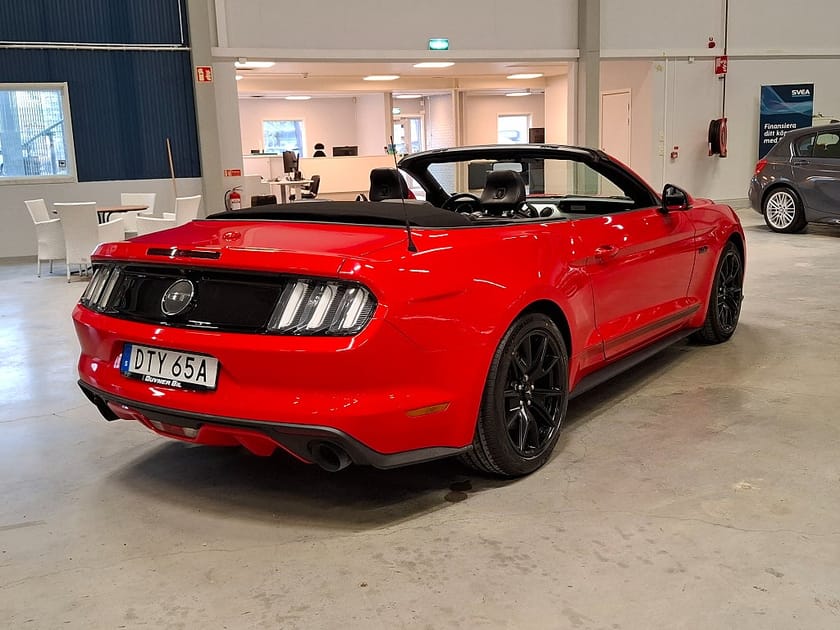 Bild 3 av Ford Mustang GT Cabriolet 5.0L V8  421Hk Convertible Aut Black Shadow