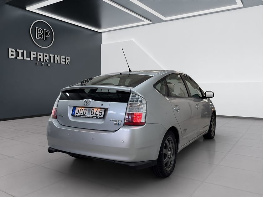 Bild 5 av Toyota Prius 1.5 VVT-i + 3CM CVT/Ny Servad/Besiktad/1-Brukare