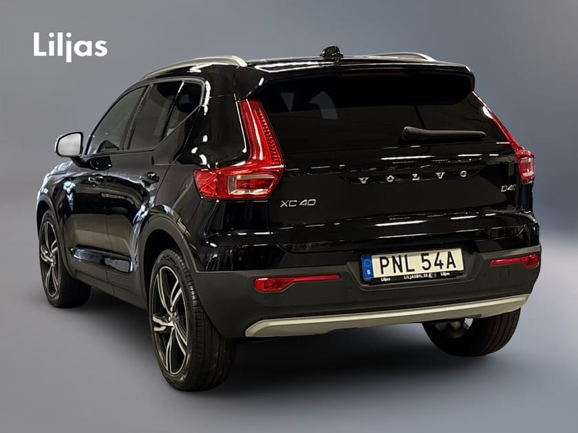 Bild 4 av Volvo XC40 D4 AWD Momentum Advanced Edition//Dragkrok//