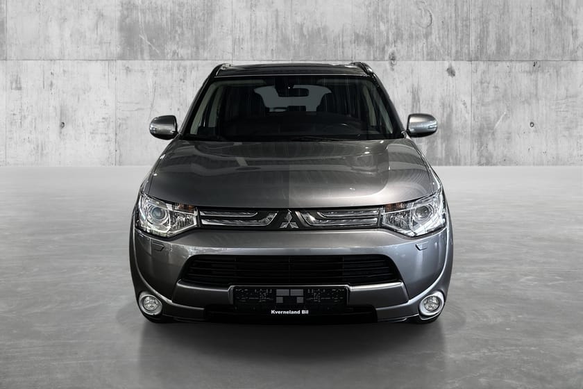 Bilde 2 av Mitsubishi Outlander 2.2 150hk Diesel AWD/Hengerfeste/Skinn/Dab