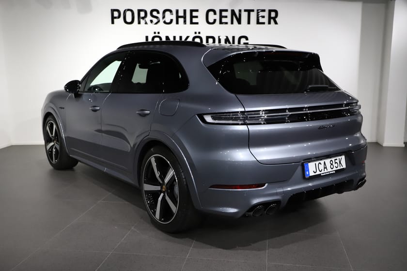 Bild 3 av Porsche Cayenne E-Hybrid Black Edition
