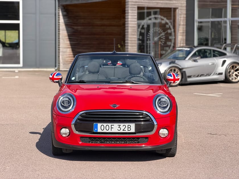 Bild 3 av MINI Cooper Convertible Pepper Euro 6