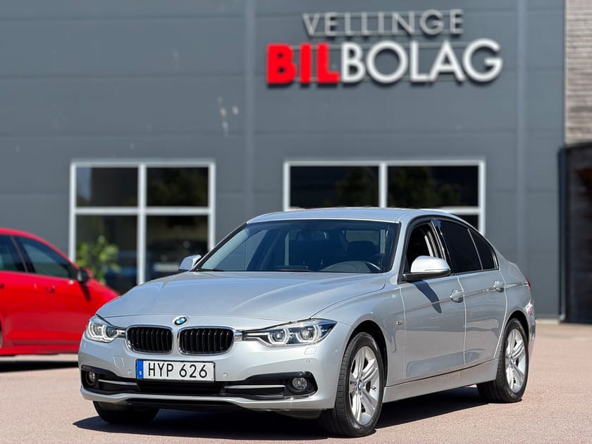 Bild 2 av BMW 320d xDrive Sedan 320 Sport line Drag | Navi | HiFi | Skinn