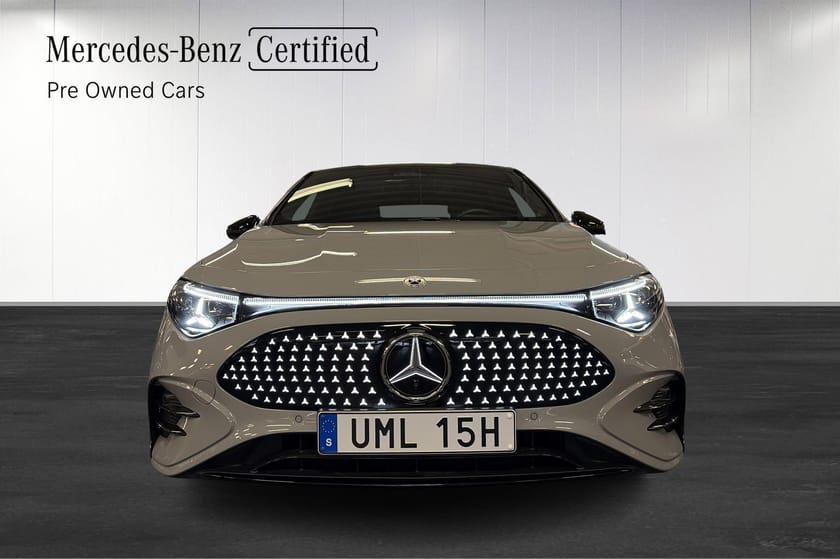 Bild 2 av Mercedes-Benz CLA 350 4MATIC Moms/AMG/Panorama/Burmester