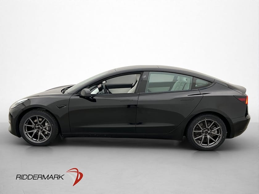 Bild 5 av Tesla Model 3 Long Range AWD Värmepump Drag Svensksåld MOMS