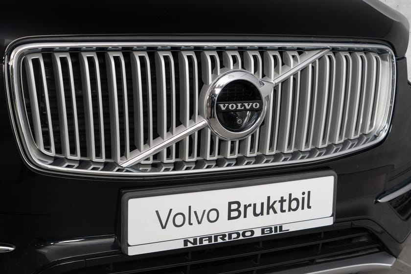 Bilde 3 av Volvo XC90 T8 407 hk AWD Inscription. Head up/360/VOC/Soltak/21"
