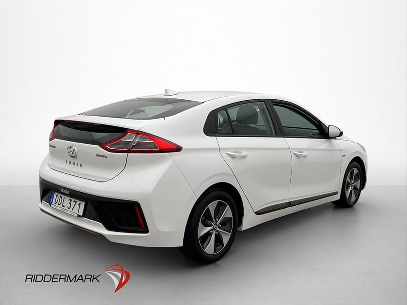 Bild 5 av Hyundai Ioniq Electric 28 kWh 120hk Infinity Kamera CarPlay
