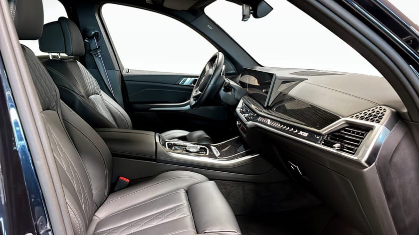 Bild 3 av BMW X5 xDrive30d M-Sport Pro Drag Pano Navi