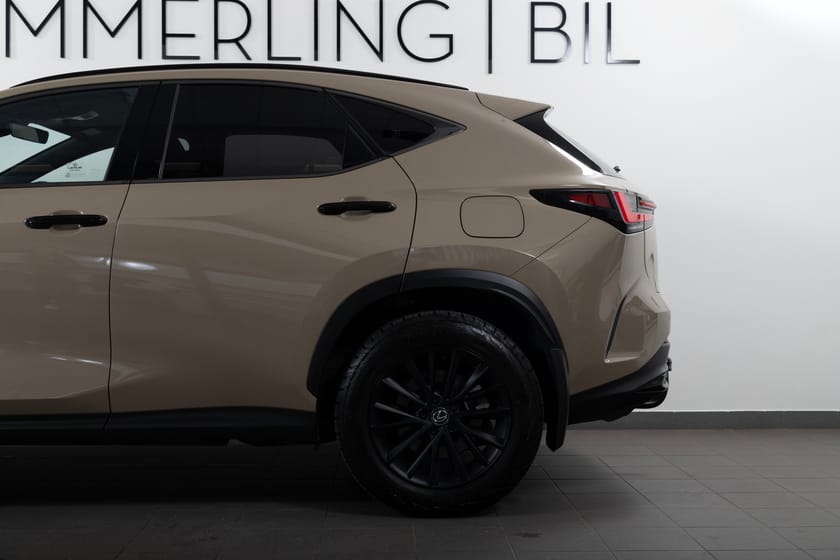 Bild 5 av Lexus NX 450h+ E-CVT 309hk Overtrail Plug-In HuD/Drag/360/