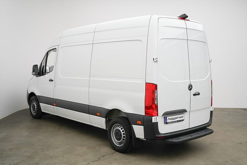 Bild 4 av Mercedes-Benz Sprinter 315 CDI FWD Panel Van / 150hk / Värmare / Moms