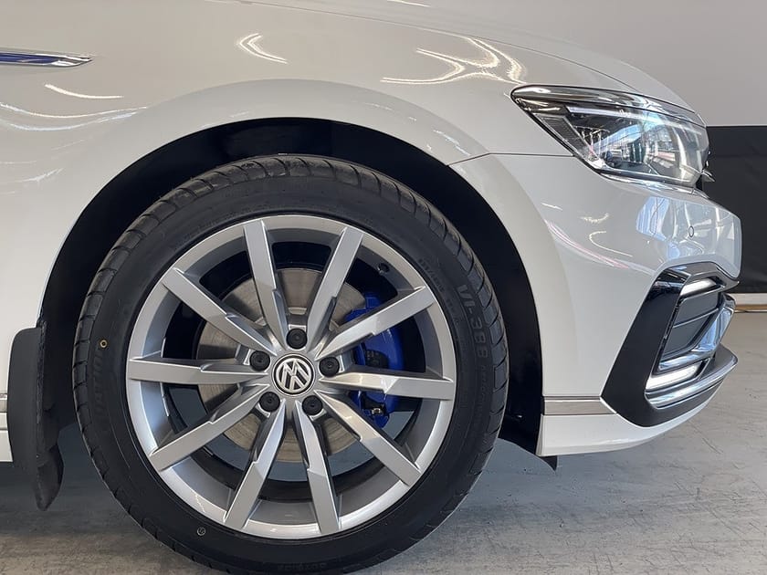 Bild 5 av Volkswagen Passat Sportscombi GTE SC Matrix Drag Gps Backkamera Värmare