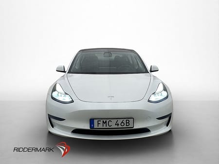 Tesla Model 3 Long Range AWD Autopilot Svensksåld
