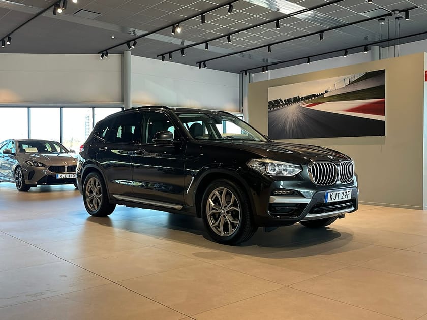 Bild 3 av BMW X3 xDrive30e X Line Rattvärme Dragkrok HiFi Navi