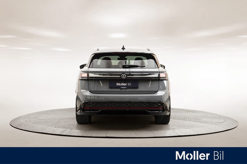 Bilde 4 av Volkswagen ID.7 GTX Tourer