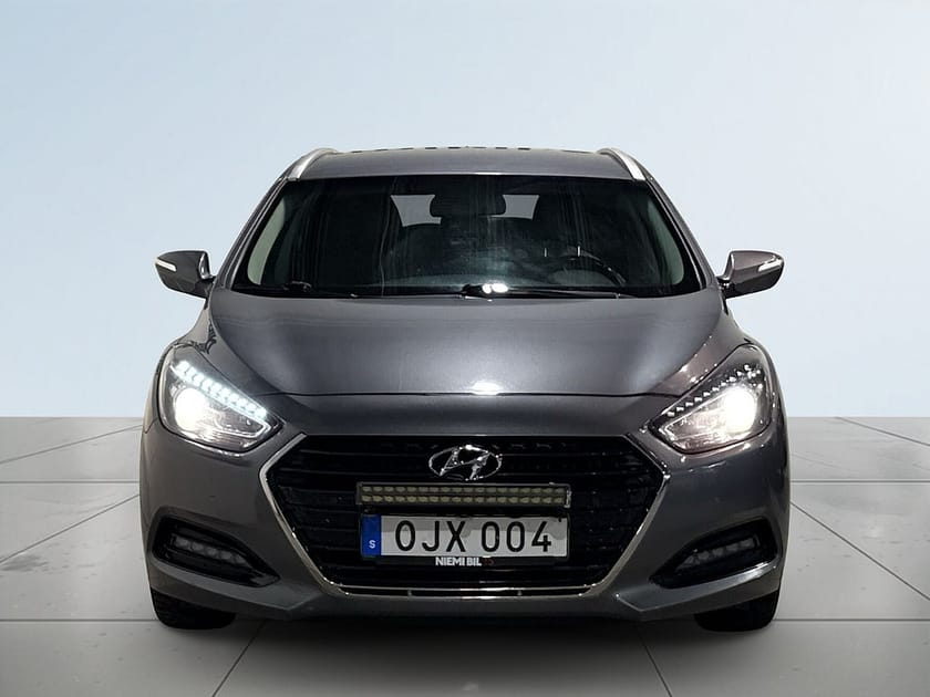 Bild 2 av Hyundai i40cw cw 1.6 GDI ActivePlus Mvärm Drag LED-ramp S/V-hjul