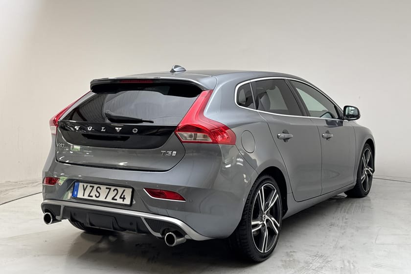 Bild 3 av Volvo V40 T3 (152hk) R-Design GPS Drag