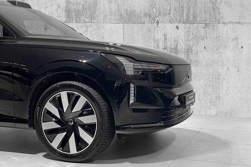 Bilde 2 av Volvo EX90 Twin Motor 7-seater Ultra KROK|21"|PILOT.ASSIST|7S++
